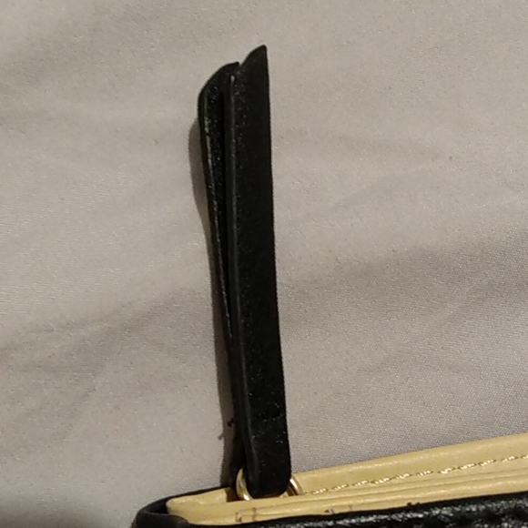 Golden Leaf Wallet - Picture 5 of 6